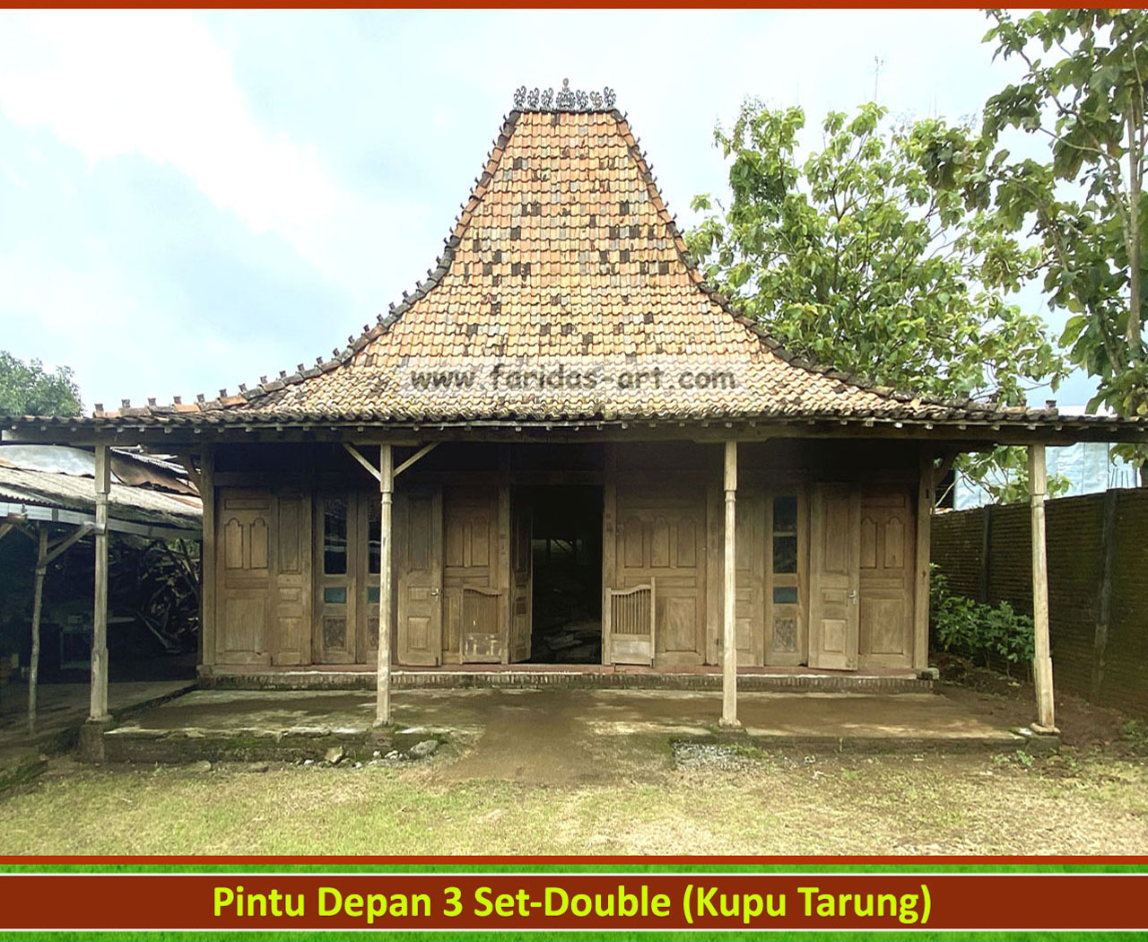 Rumah Joglo Adat Jawa