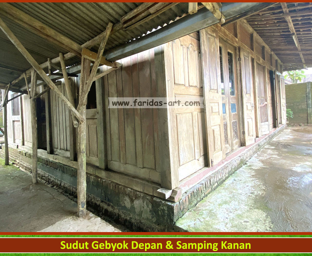 Rumah Joglo Adat Jawa