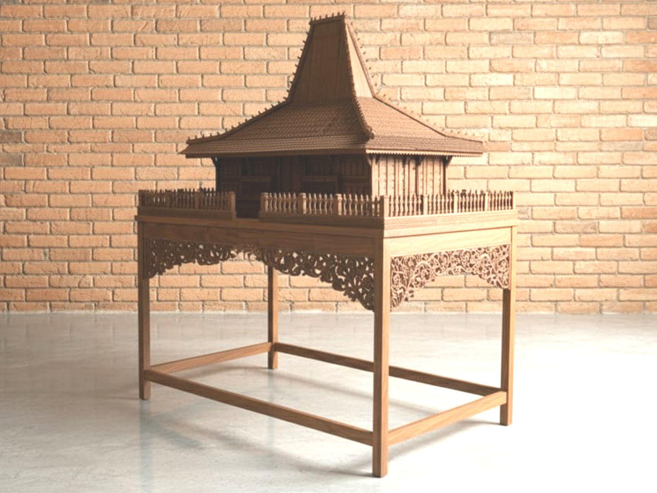 Miniatur Rumah Joglo Adat Kudusan