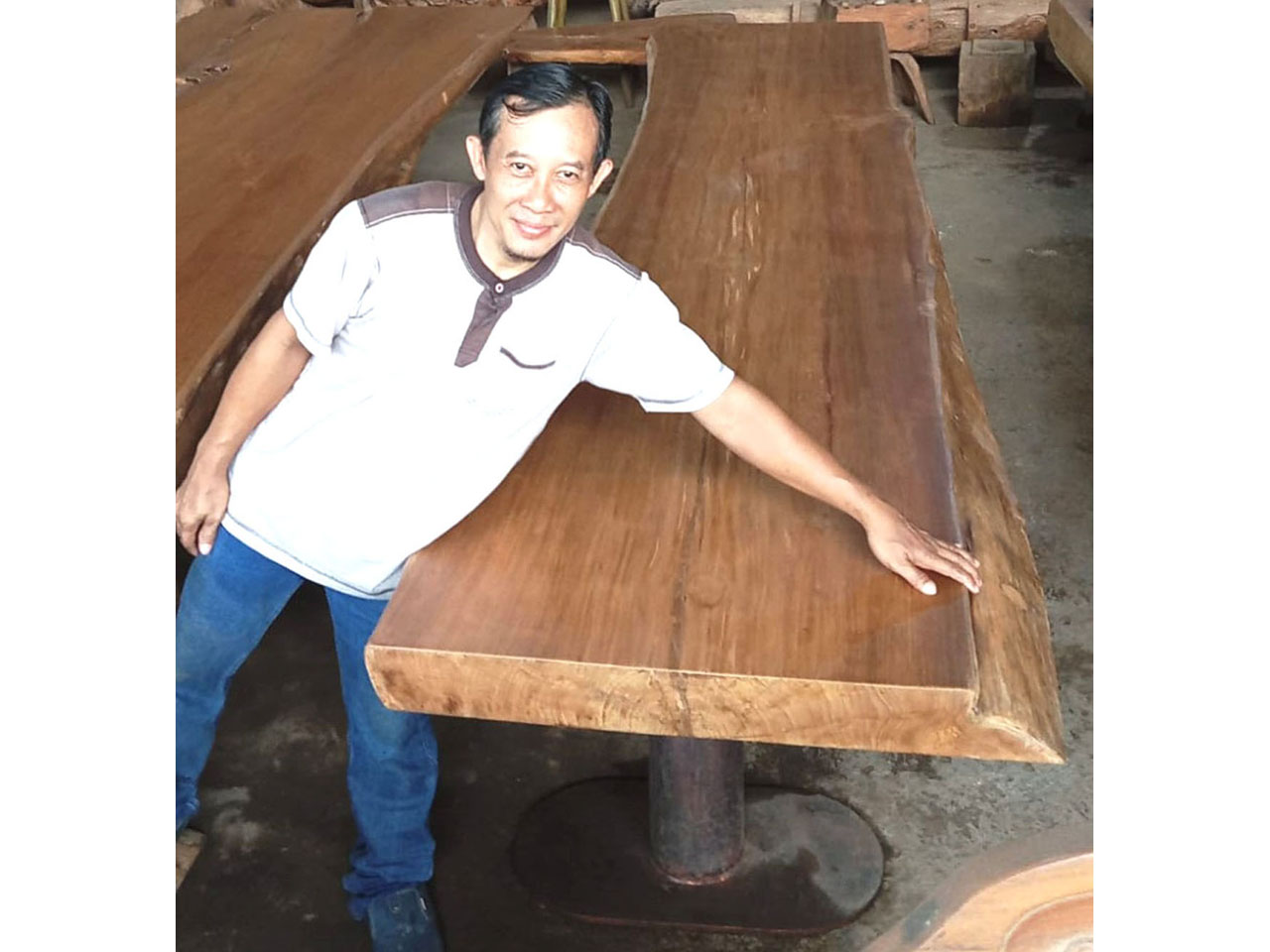 Meja Rapat - Gatotkaca