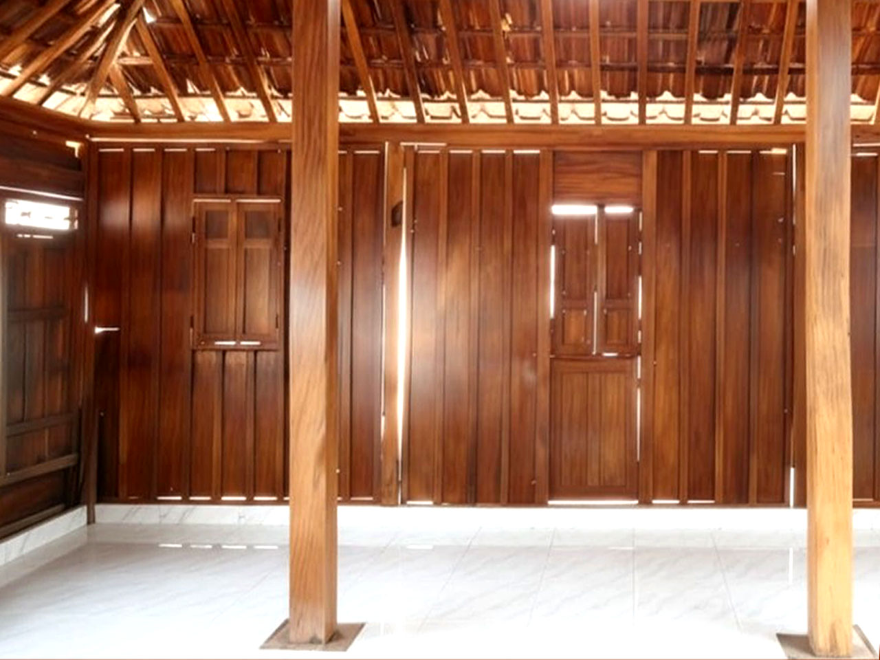 Rumah Joglo Adat Jawa 'Antik'