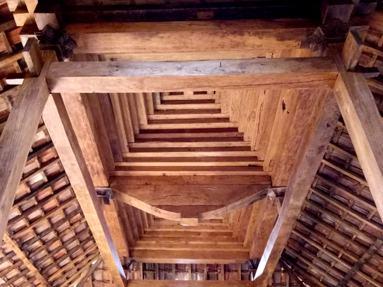 Rumah Joglo Adat Jawa 'Antik'